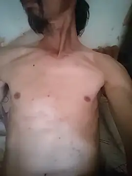 maxpowers84 online show from December 4, 2025, 1:54 pm