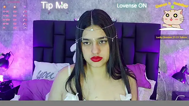 crystaldarliing online show from May 24, 2026, 6:30 pm