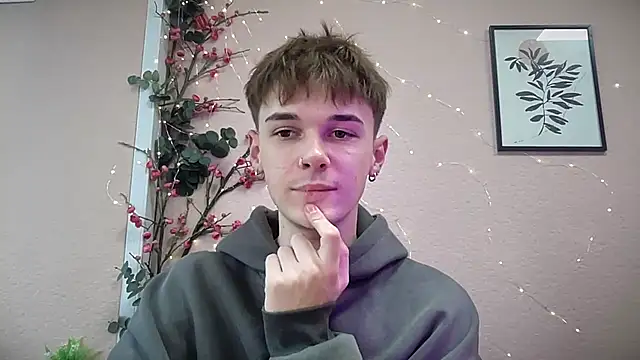 Milk Guy online show from November 3, 2025, 12:09 pm