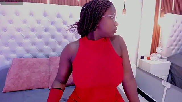 Snapshot of Oshun_Evans chatting on September 13, 2025, 10:32 pm Oshun Evans online show from September 13, 2025, 10:32 pm