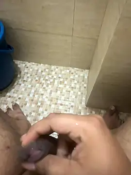 saumon3022 online show from October 11, 2025, 7:53 am