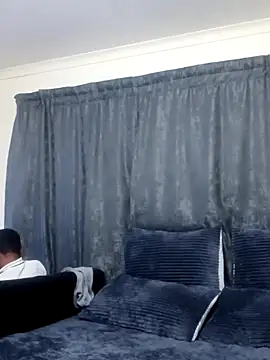 TmanZim2025 online show from November 4, 2025, 7:50 pm