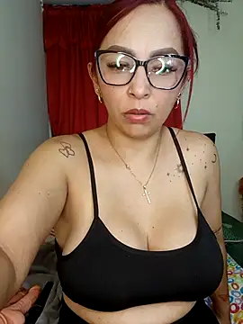 Vamanda05 online show from September 12, 2025, 5:40 am