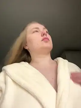 Snapshot of DeniMilkyyyyy chatting on February 2, 2026, 11:15 pm DeniMilkyyyyy online show from February 2, 2026, 11:15 pm