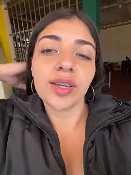 Snapshot of Isaa-Sweet chatting on November 28, 2025, 11:10 am Isaa-Sweet online show from November 28, 2025, 11:10 am