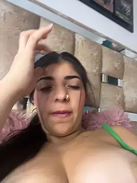 Snapshot of Isaa-Sweet chatting on November 20, 2025, 10:27 am Isaa-Sweet online show from November 20, 2025, 10:27 am