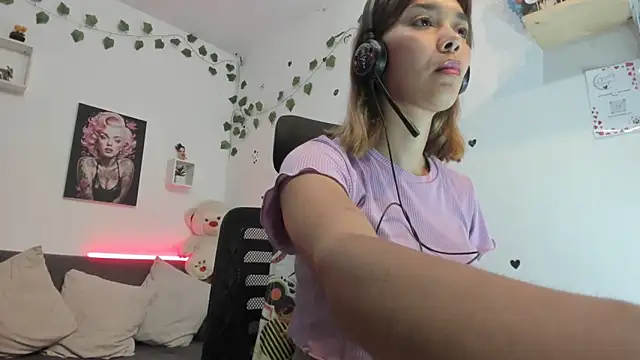 anastasia tuya online show from February 21, 2026, 11:29 pm