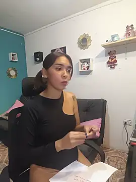 Snapshot of anastasia_tuya chatting on July 16, 2026, 9:45 pm anastasia tuya online show from July 16, 2026, 9:45 pm