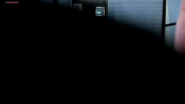 ThaliaBrooks  online show from October 14, 2025, 4:13 am