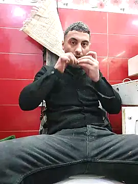 Snapshot of Mahdidido45 chatting on February 4, 2026, 11:55 pm Mahdidido45 online show from February 4, 2026, 11:55 pm
