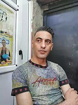 Snapshot of Mahdidido45 chatting on June 25, 2026, 12:10 pm Mahdidido45 online show from June 25, 2026, 12:10 pm