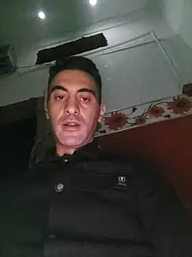 Snapshot of Mahdidido45 chatting on May 7, 2026, 10:02 pm Mahdidido45 online show from May 7, 2026, 10:02 pm