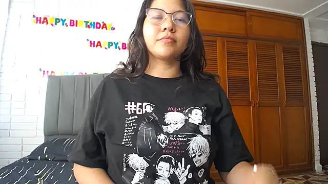 Naia Stant online show from October 16, 2025, 8:17 pm