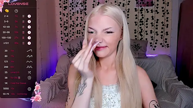 AnyaTaylor  online show from December 3, 2025, 2:12 am