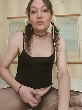 Snapshot of Tselka chatting on September 10, 2025, 7:57 pm Tselka online show from September 10, 2025, 7:57 pm