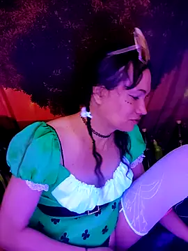 Snapshot of Tselka chatting on September 25, 2025, 7:31 pm Tselka online show from September 25, 2025, 7:31 pm