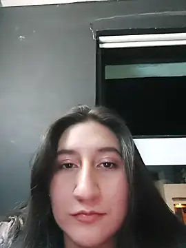 LunaBaby- online show from October 16, 2025, 11:46 pm
