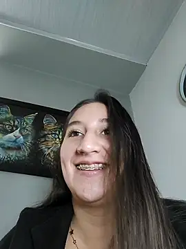 LunaBaby- online show from October 13, 2025, 11:12 am