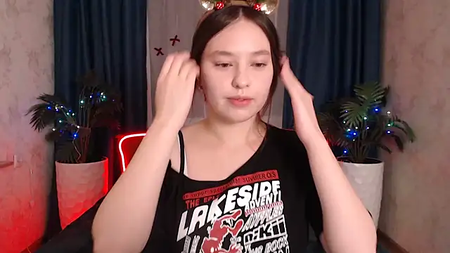 PureLedy online show from December 22, 2025, 1:06 am