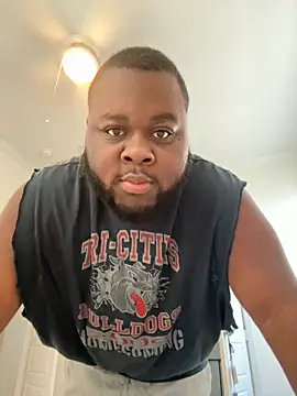 mistermidnightsnack online show from September 26, 2025, 5:20 pm