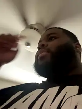 mistermidnightsnack online show from November 14, 2025, 9:51 pm