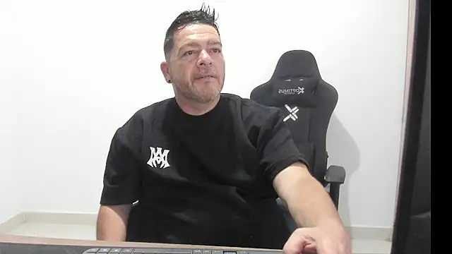 massimo dannger online show from September 9, 2025, 5:28 am