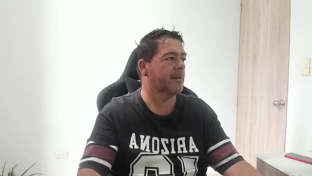 massimo dannger online show from October 30, 2025, 3:53 pm