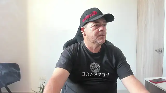 massimo dannger online show from September 25, 2025, 9:21 pm