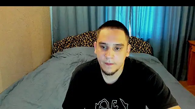 Snapshot of Bear_Beer130 chatting on August 1, 2026, 12:47 pm Bear Beer130 online show from August 1, 2026, 12:47 pm