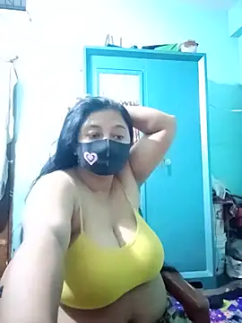 Snapshot of jenyfer709 chatting on July 12, 2026, 11:38 pm jenyfer709 online show from July 12, 2026, 11:38 pm