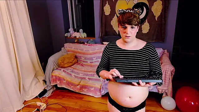 Snapshot of Maddy_cat_91 chatting on September 17, 2025, 11:51 pm Maddy cat 91 online show from September 17, 2025, 11:51 pm