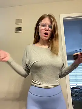 Snapshot of Riley_ray69 chatting on February 16, 2026, 3:32 pm Riley ray69 online show from February 16, 2026, 3:32 pm