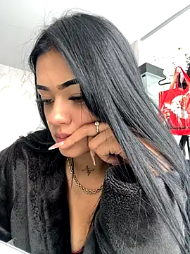 EmmaStonns online show from September 19, 2025, 2:32 pm