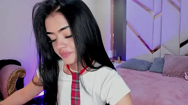 EmmaStonns online show from September 30, 2025, 11:38 am