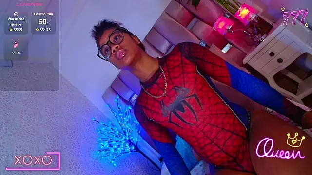 Snapshot of EbonyWildYou chatting on February 4, 2026, 2:39 am EbonyWildYou online show from February 4, 2026, 2:39 am