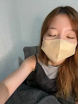 yuuhichan online show from October 13, 2025, 3:46 pm