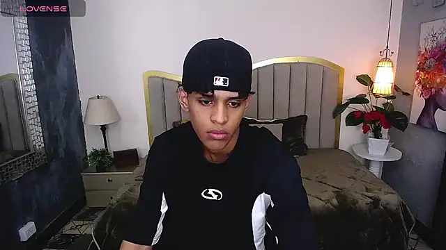 Snapshot of jhos_padill chatting on December 2, 2025, 1:35 pm jhos padill online show from December 2, 2025, 1:35 pm