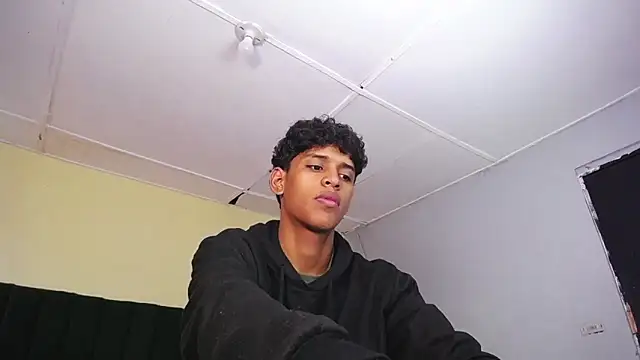 Snapshot of jhos_padill chatting on September 18, 2025, 1:36 pm jhos padill online show from September 18, 2025, 1:36 pm