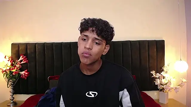 Snapshot of jhos_padill chatting on February 16, 2026, 1:32 pm jhos padill online show from February 16, 2026, 1:32 pm