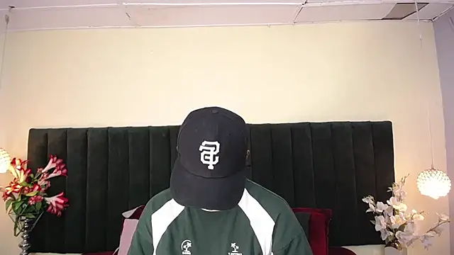 Snapshot of jhos_padill chatting on February 19, 2026, 1:30 pm jhos padill online show from February 19, 2026, 1:30 pm