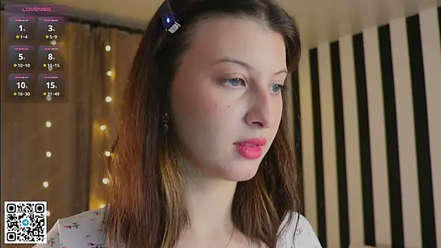 LorinaMaffitt online show from November 30, 2025, 6:09 pm