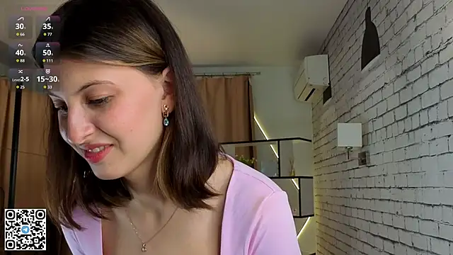 LorinaMaffitt online show from October 4, 2025, 6:42 pm