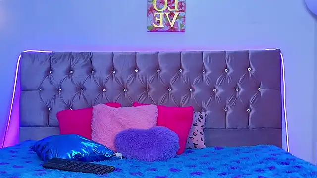 Snapshot of Electra__moon chatting on February 3, 2026, 6:22 am Electra moon online show from February 3, 2026, 6:22 am