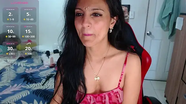 BasmaHernandez online show from March 10, 2026, 1:04 pm