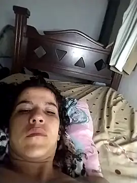 lucerocutte online show from November 27, 2025, 7:53 am