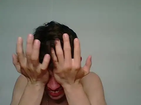 Maxtaylor18 online show from January 12, 2026, 1:23 am