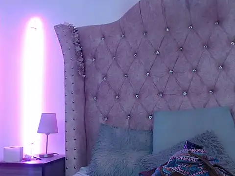 Snapshot of Jessica_Carter_01 chatting on October 31, 2025, 4:31 am Jessica Carter 01 online show from October 31, 2025, 4:31 am