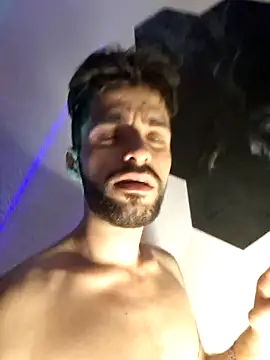 Snapshot of young_swisscouple chatting on October 13, 2025, 6:31 pm young swisscouple online show from October 13, 2025, 6:31 pm