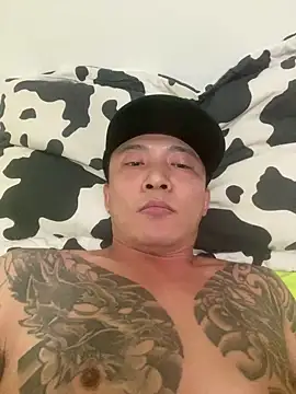 XLJjjjjjjjjjj online show from November 23, 2025, 8:52 pm