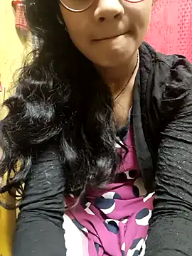 Snapshot of Hot_Alia04 chatting on November 1, 2025, 10:20 am Hot Alia04 online show from November 1, 2025, 10:20 am